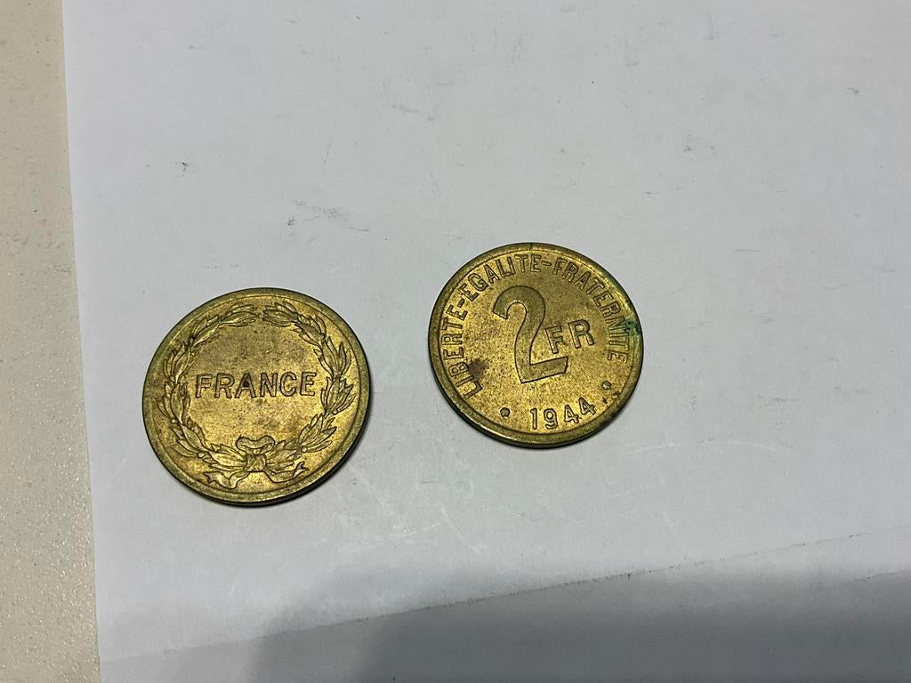 Zoldervondst  van 2 Franc Munten 1944, Enlèvement ou Envoi, France