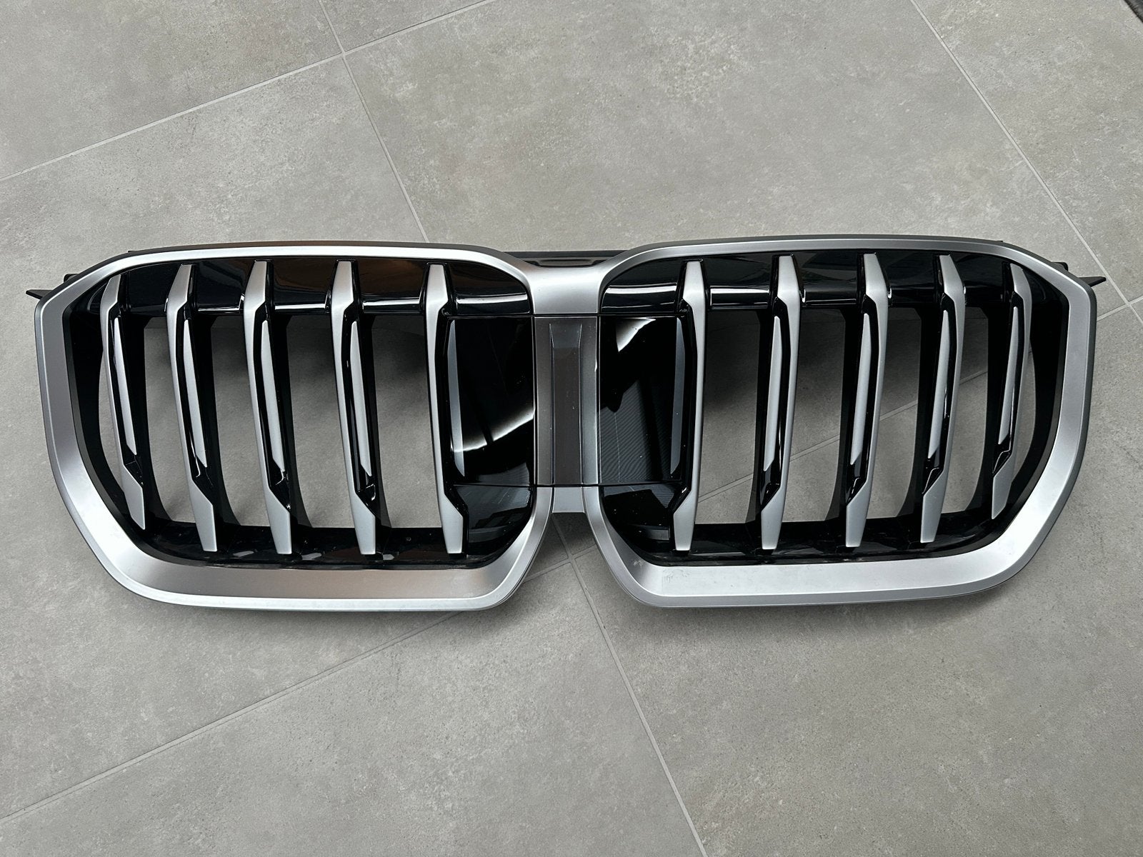 Calandre BMW X1  U11, Autos : Pièces & Accessoires, Carrosserie & Tôlerie, Enlèvement, BMW