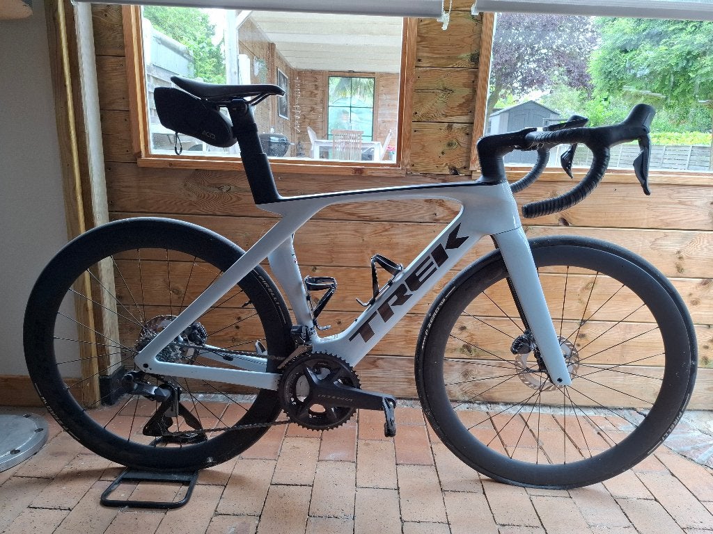 !!! TREK MADONE SL7 GEN 7 MAAT 54 IN NIEUWSTAAT !!!, Fietsen en Brommers, Fietsen | Racefietsen, Carbon, Heren, Zo goed als nieuw