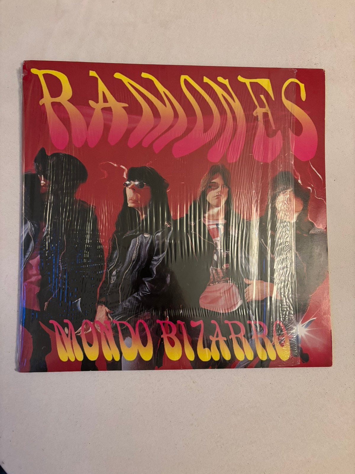 Lp 1992 ramones - mondo bizarro vg++, originele 1ste persing, Cd's en Dvd's, Vinyl | Rock, Ophalen of Verzenden, Zo goed als nieuw