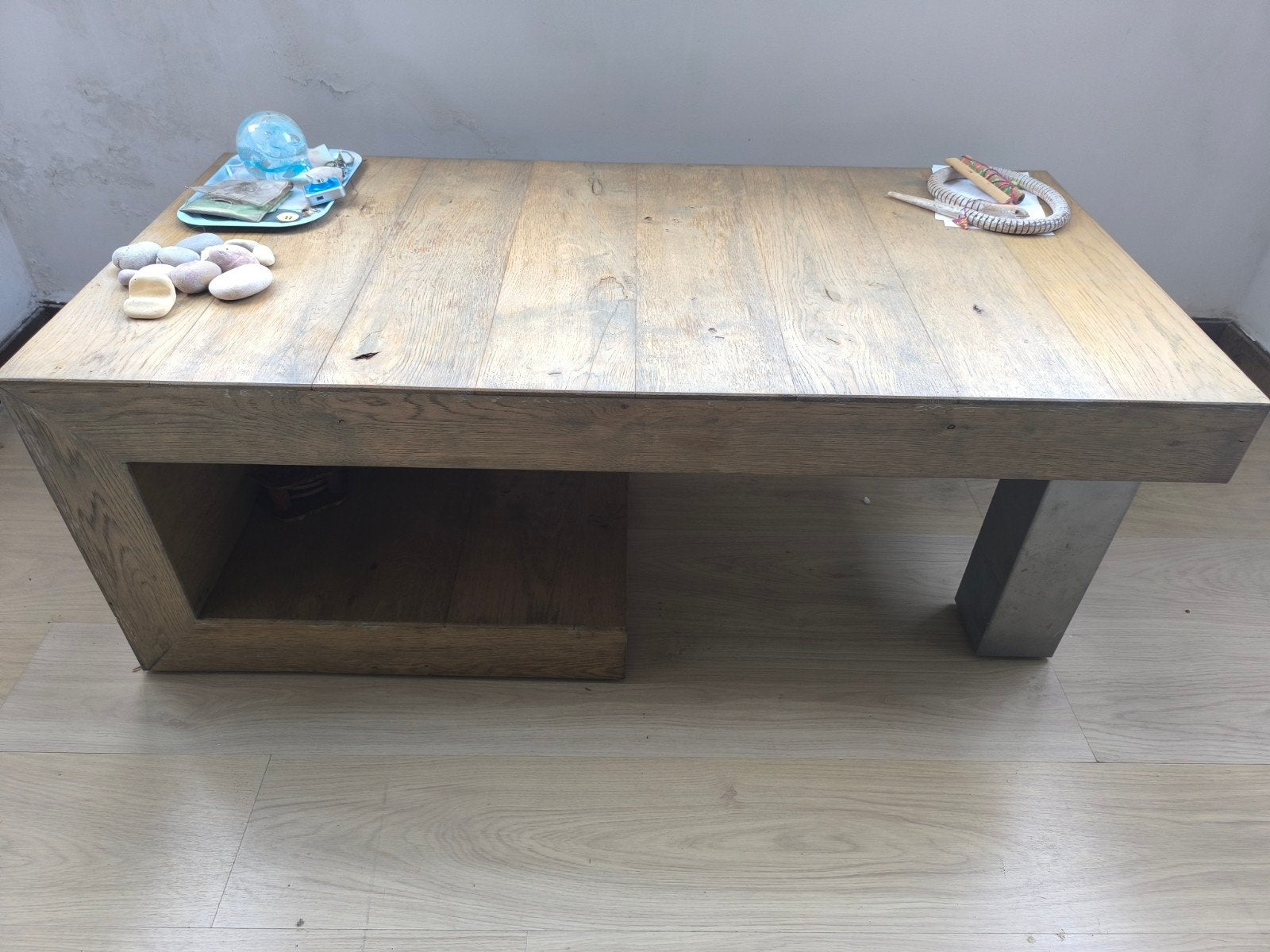 Salon tafel, Ophalen