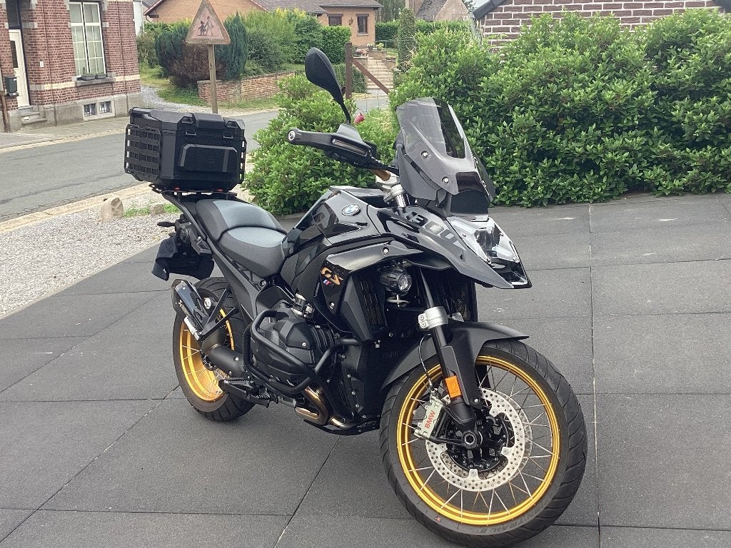 BMW R1300GS Triple Black, Motoren, 2 cilinders, Handvatverwarming, Particulier, Meer dan 35 kW
