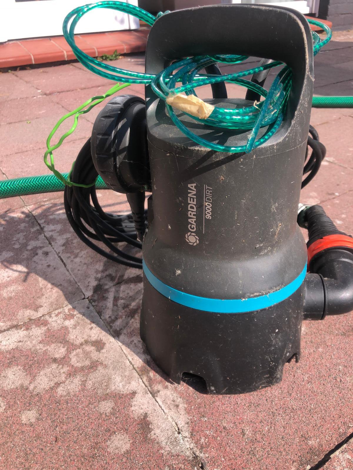 Gardena dompelpomp model 9000 Dirt ophalen te Koksijde, Ophalen, Zo goed als nieuw, Elektrisch, Dompelpomp