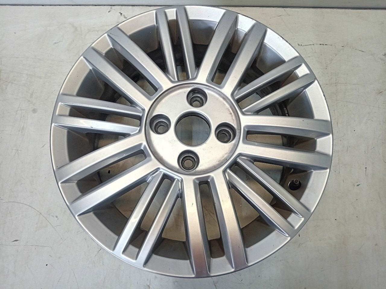 Velg Volkswagen Up, Auto-onderdelen, Onderdelen@venauto.nl, Van der Ven Autorecycling B.V., Gebruikt, 15 inch