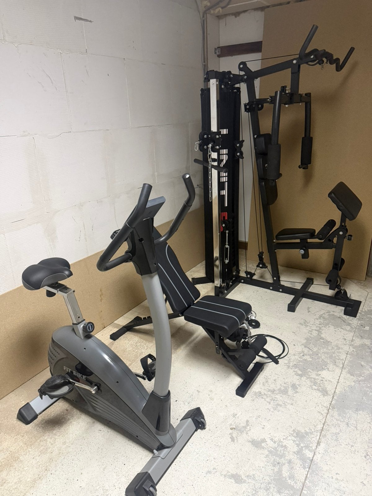 Home gym en nog veel meer, Sport en Fitness, Fitnessapparatuur, Ophalen, Zo goed als nieuw, Hometrainer