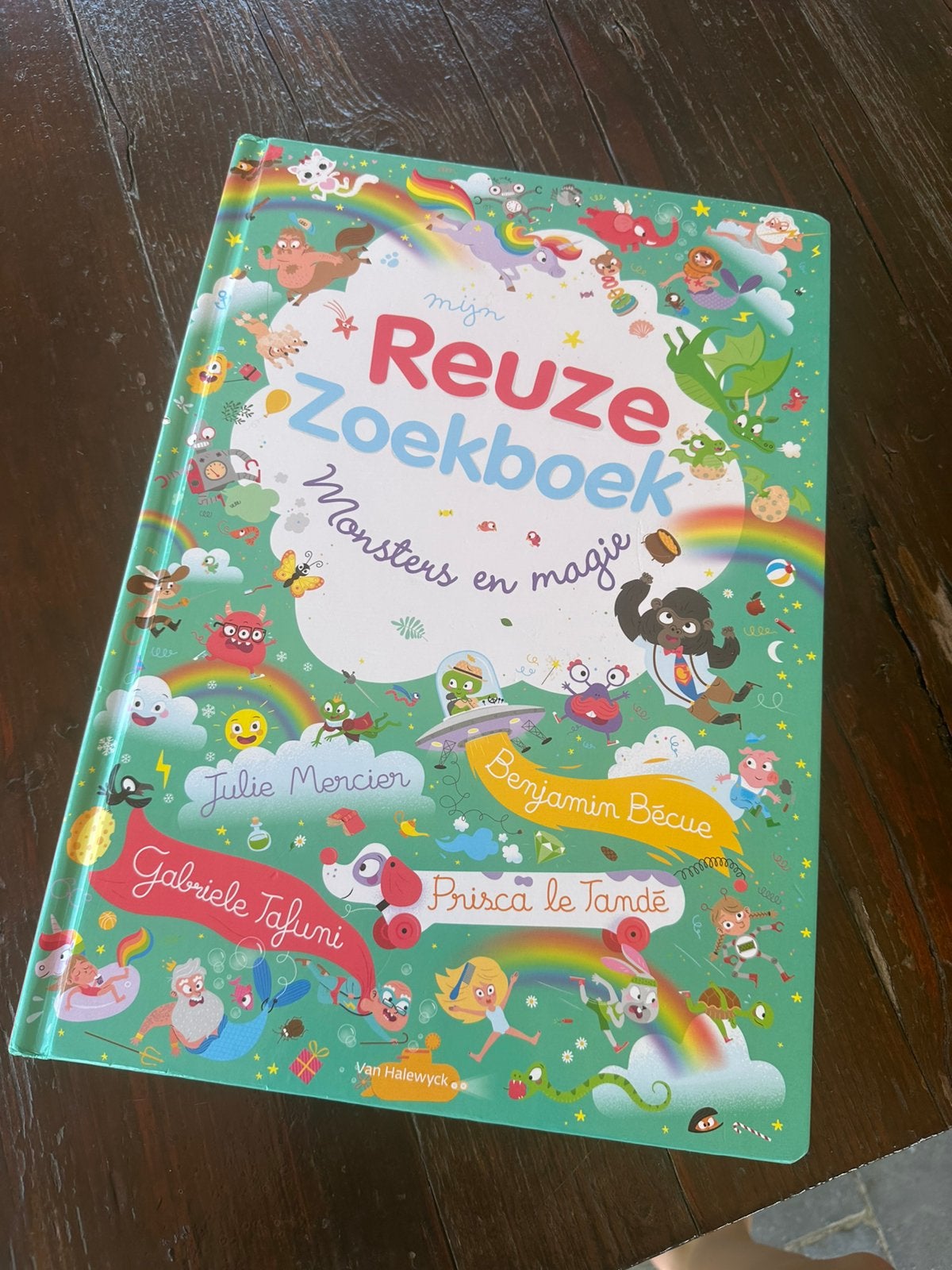 Reuze zoekboek monsters en magie, Boeken, Ophalen, Zo goed als nieuw