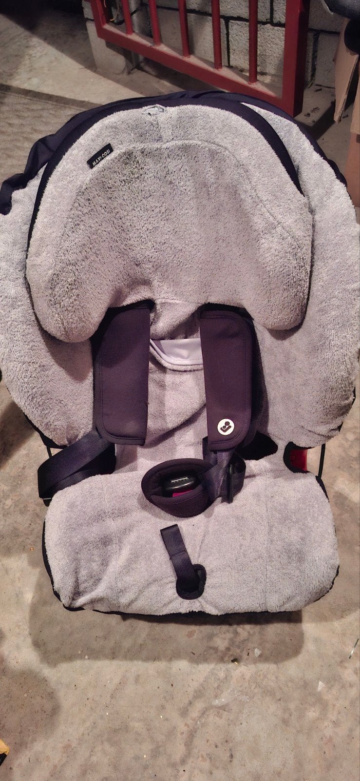 Maxi cosi titan met nieuwe hoes, Enfants & Bébés, Sièges auto, Enlèvement