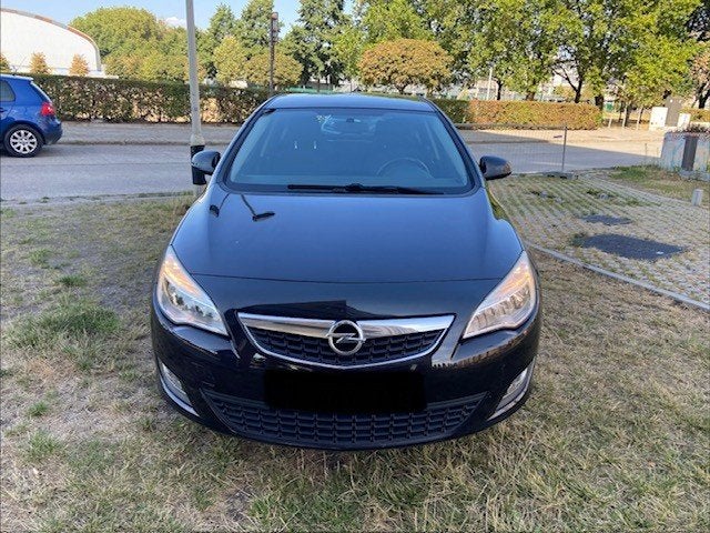 Moteur à chaîne 1.4 essence Opel Astra 2012, euro 5 climate, Autos, Euro 5, Achat, Boîte manuelle, 5 portes