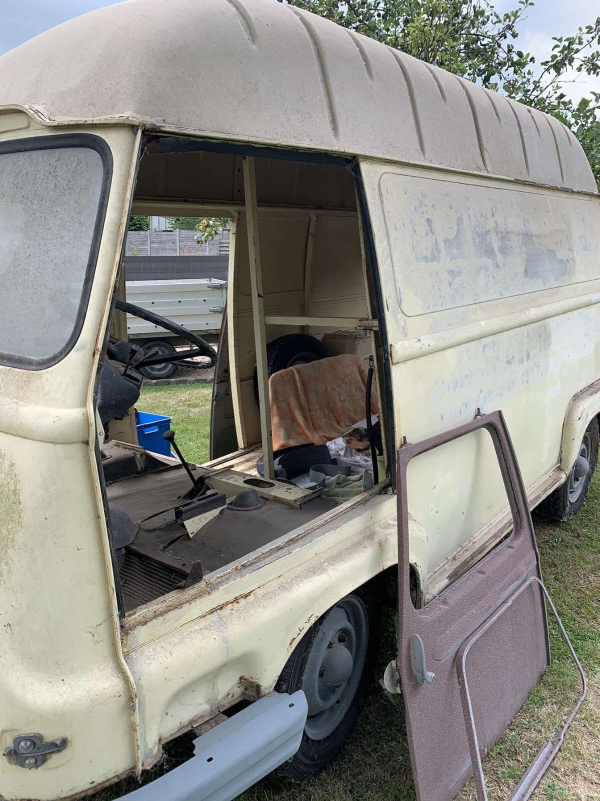Renault estafette om op te knappen!, Particulier, Te koop, Renault