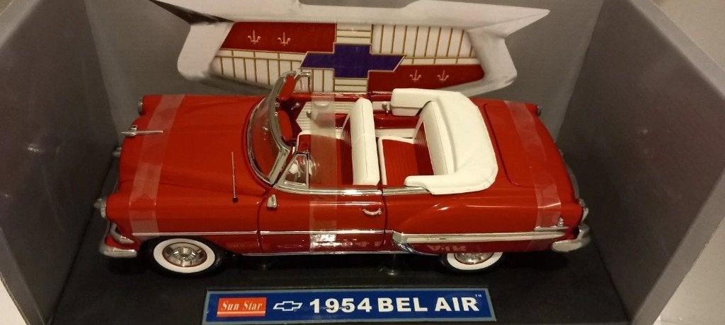 1/18 Chevrolet Bel Air Convertible 1954 Sun Star, Hobby en Vrije tijd, Modelauto's | 1:18, Ophalen of Verzenden, Nieuw, Auto, Sun Star