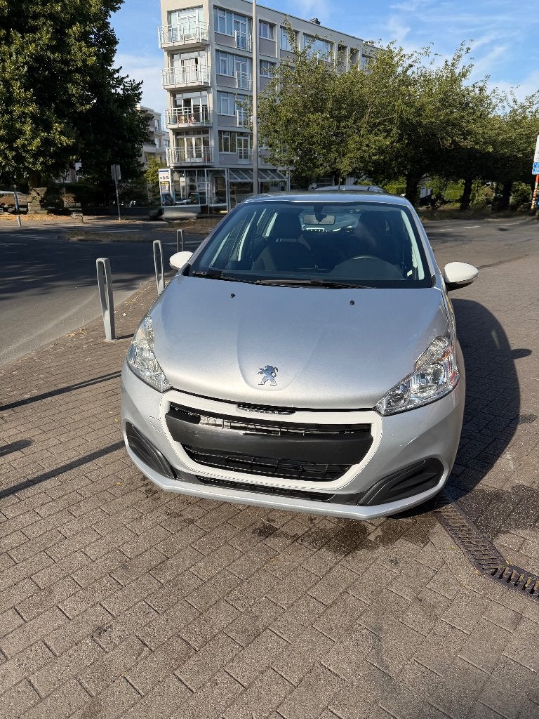 Peugeot 208 1.2 essence 68 ch – 2017 – 172.500 km – bon état, Auto's, Voorwielaandrijving, Dealer onderhouden, 50 kW, 1199 cc