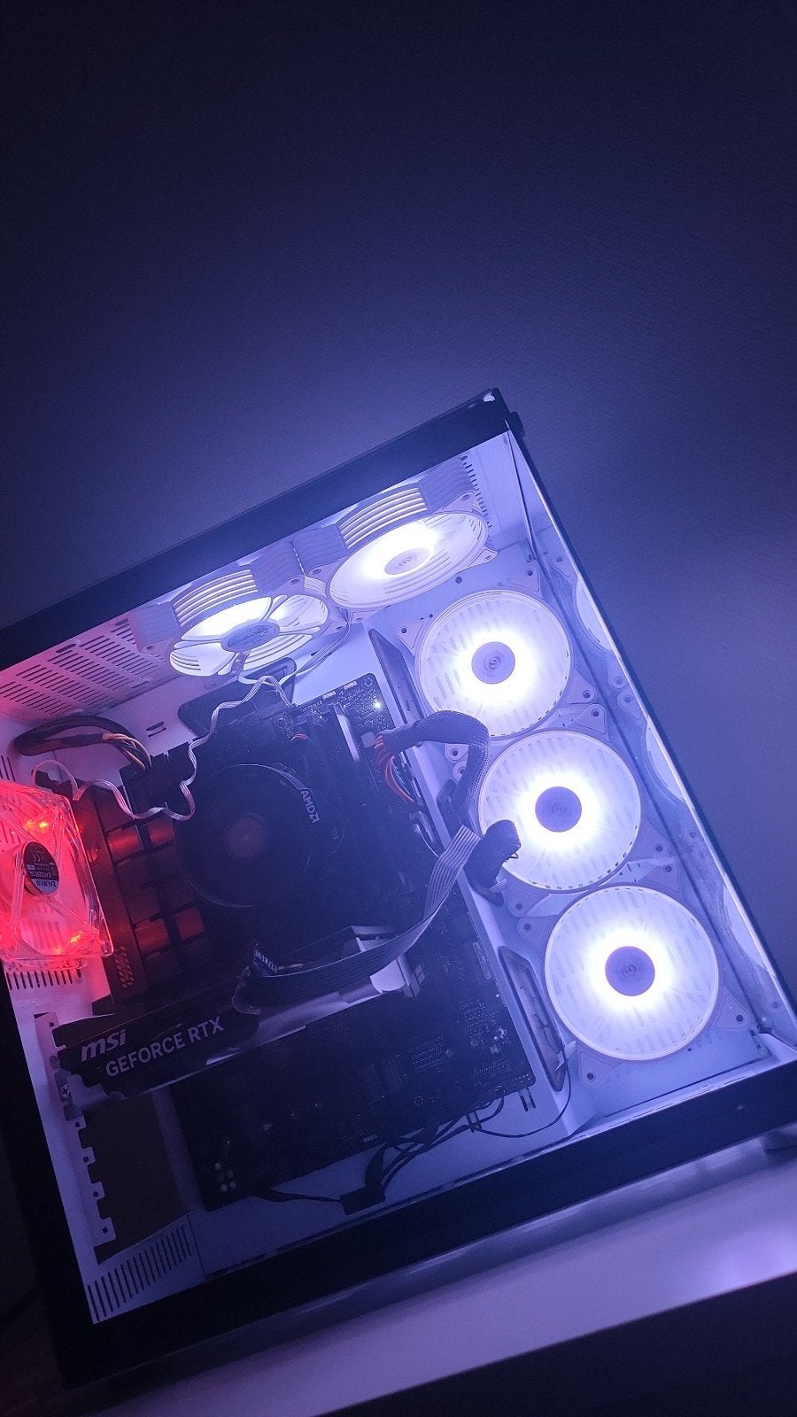 [Prêt à jouer] PC Gamer Évolutif : Ryzen 7 7800x3D, Ophalen of Verzenden