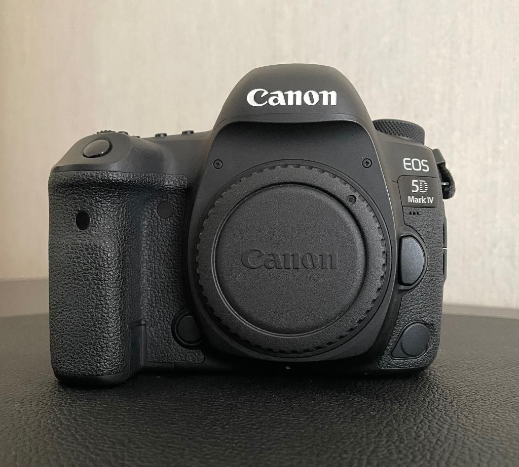 Canon EOS 5D Mark IV  + Canon BG-E20 Grip, Enlèvement, Comme neuf, Reflex miroir, Canon