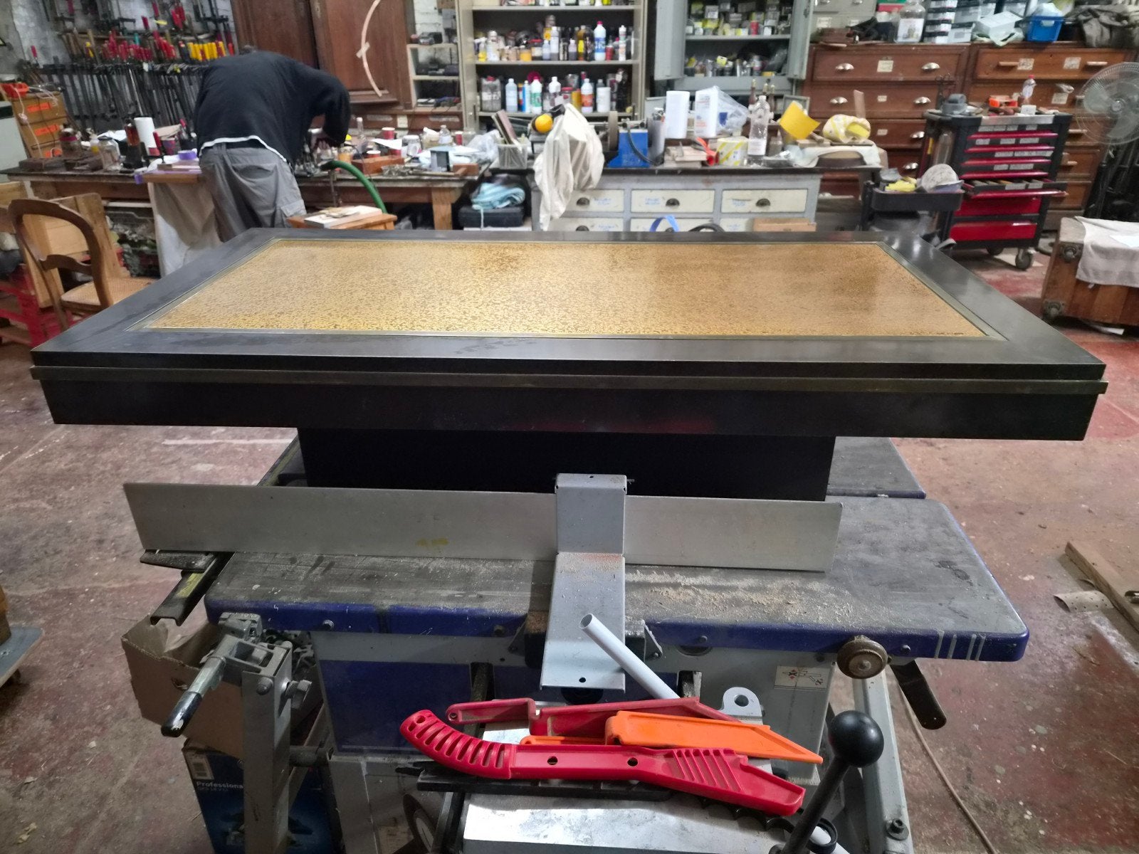 De Nisco salontafel, Ophalen