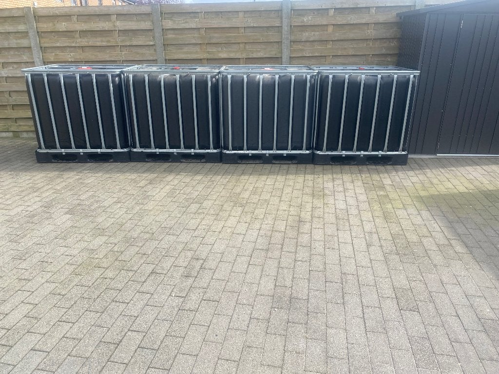 Zwarte en melkwitte Ibc containers 1000L, Ophalen, Overige materialen, Met kraantje, 150 liter of meer
