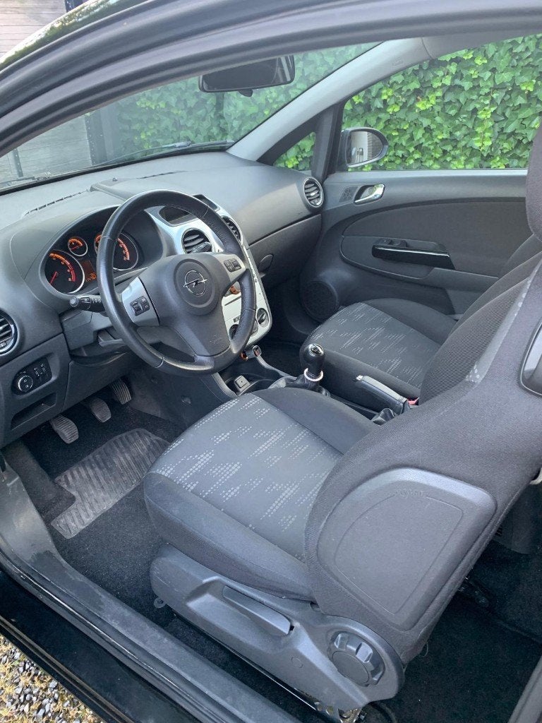 Opel Corsa 2011, Autos, Opel, Achat, Boîte manuelle, Noir, Particulier
