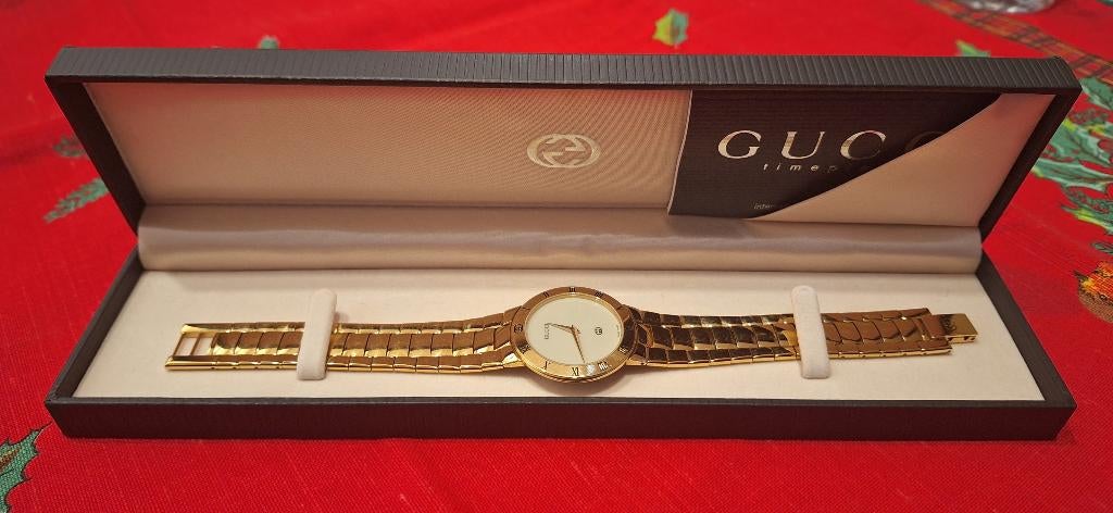 Gucci 3300 M nieuw, Handtassen en Accessoires, Horloges | Dames, Polshorloge, Nieuw, Goud, Goud