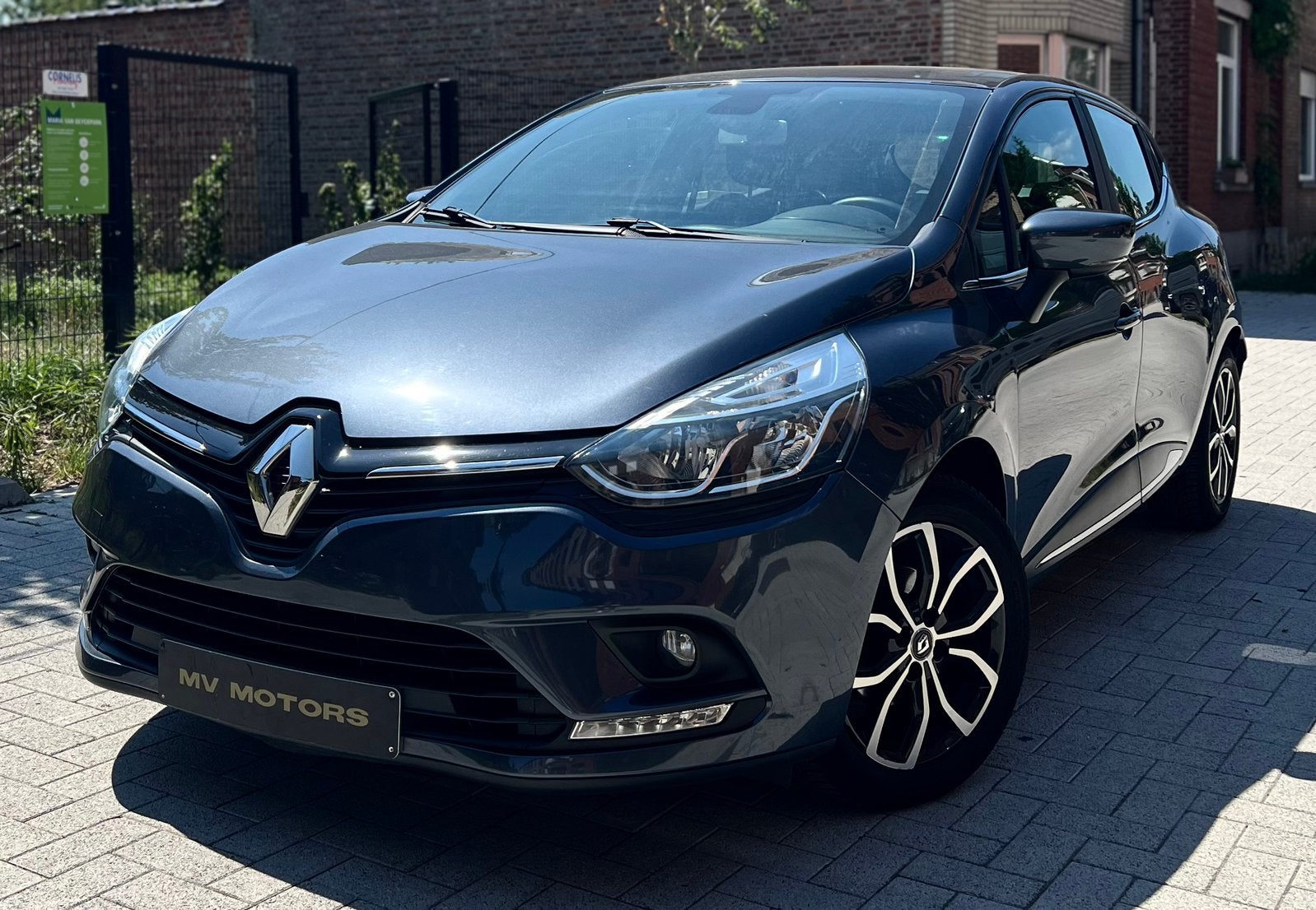 Renault Clio 0.9 TCE essence/Première propriété/99 dkm, Argent ou Gris, Achat, Euro 6, Boîte manuelle