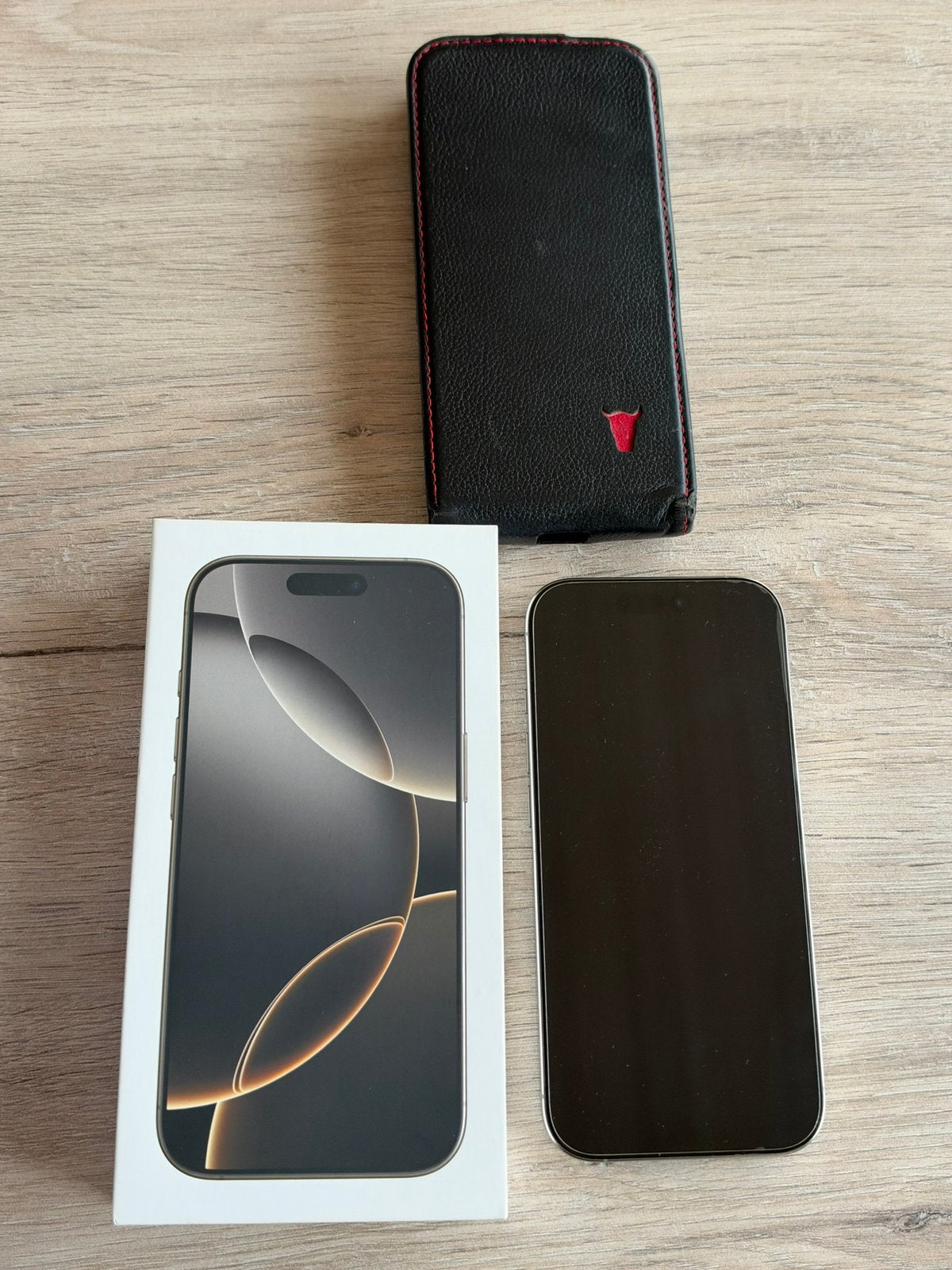 Iphone 16 Pro 256 Gb 725€, Télécoms, 88 %, Comme neuf, Enlèvement, Sans abonnement