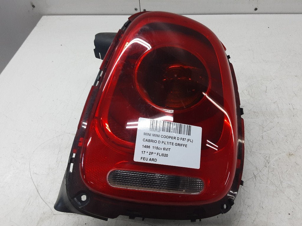 ACHTERLICHT RECHTS Mini Mini Convertible (F57) (729741413), Gebruikt, Mini, Petuelring 130
80809  München, DE, Minikundenbetreuung@mini.de