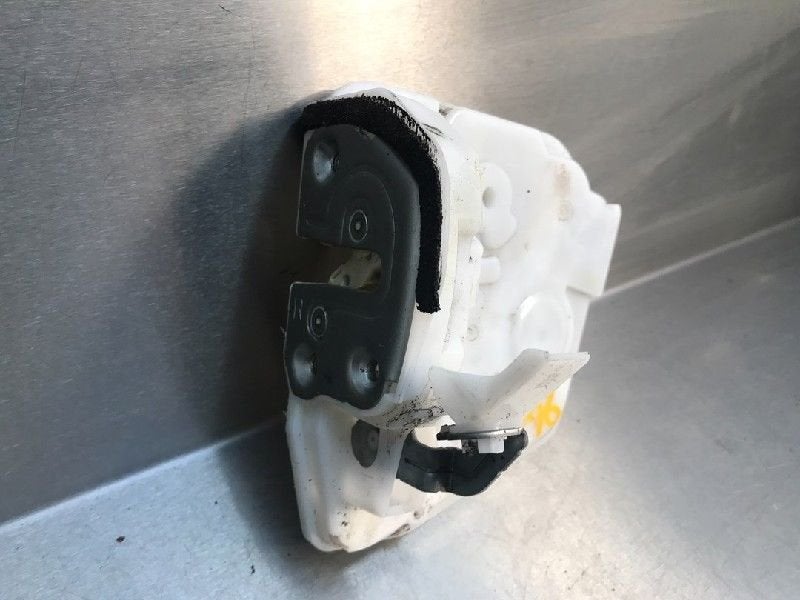 SERRURE DE PORTE RODS ARRIÈRE DROIT Mazda 3 (BM / BN), Utilisé, Mazda