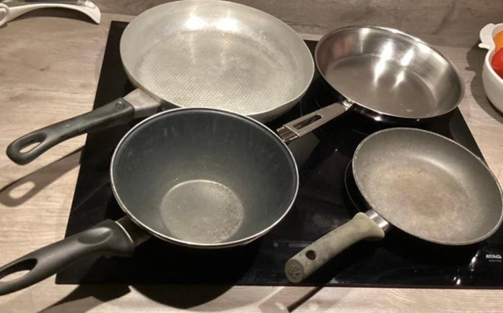 6 koekenpannen,BK,Belgium,Italy,AH,gerief komt uit Lavabo!, Huis en Inrichting, Ophalen of Verzenden, Zo goed als nieuw
