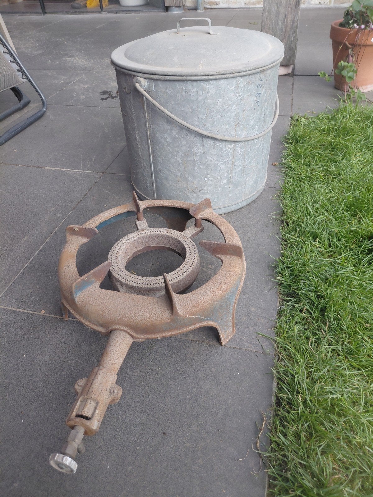 gasbekken met galva pot, Bricolage & Construction, Enlèvement