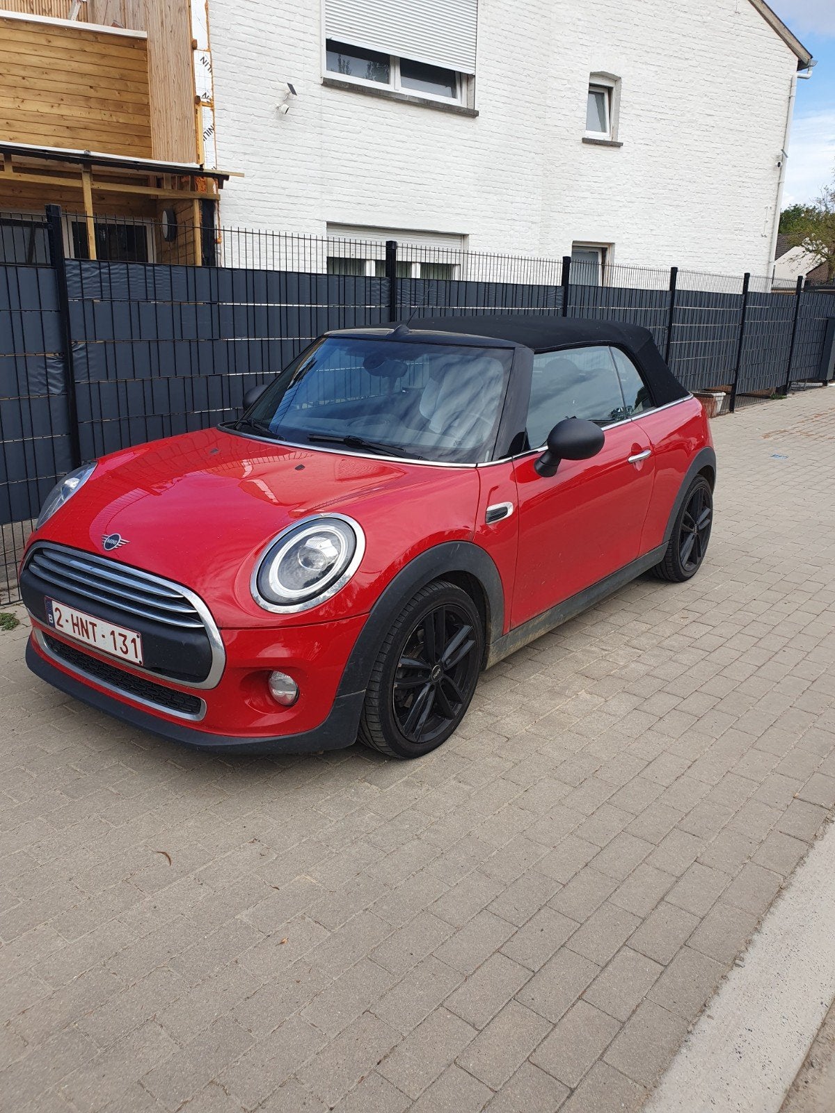 Mini One « Cabriolet » 1500cc à essence
2018/Manuel, Autos, Rouge, Achat, Cabriolet, Boîte manuelle