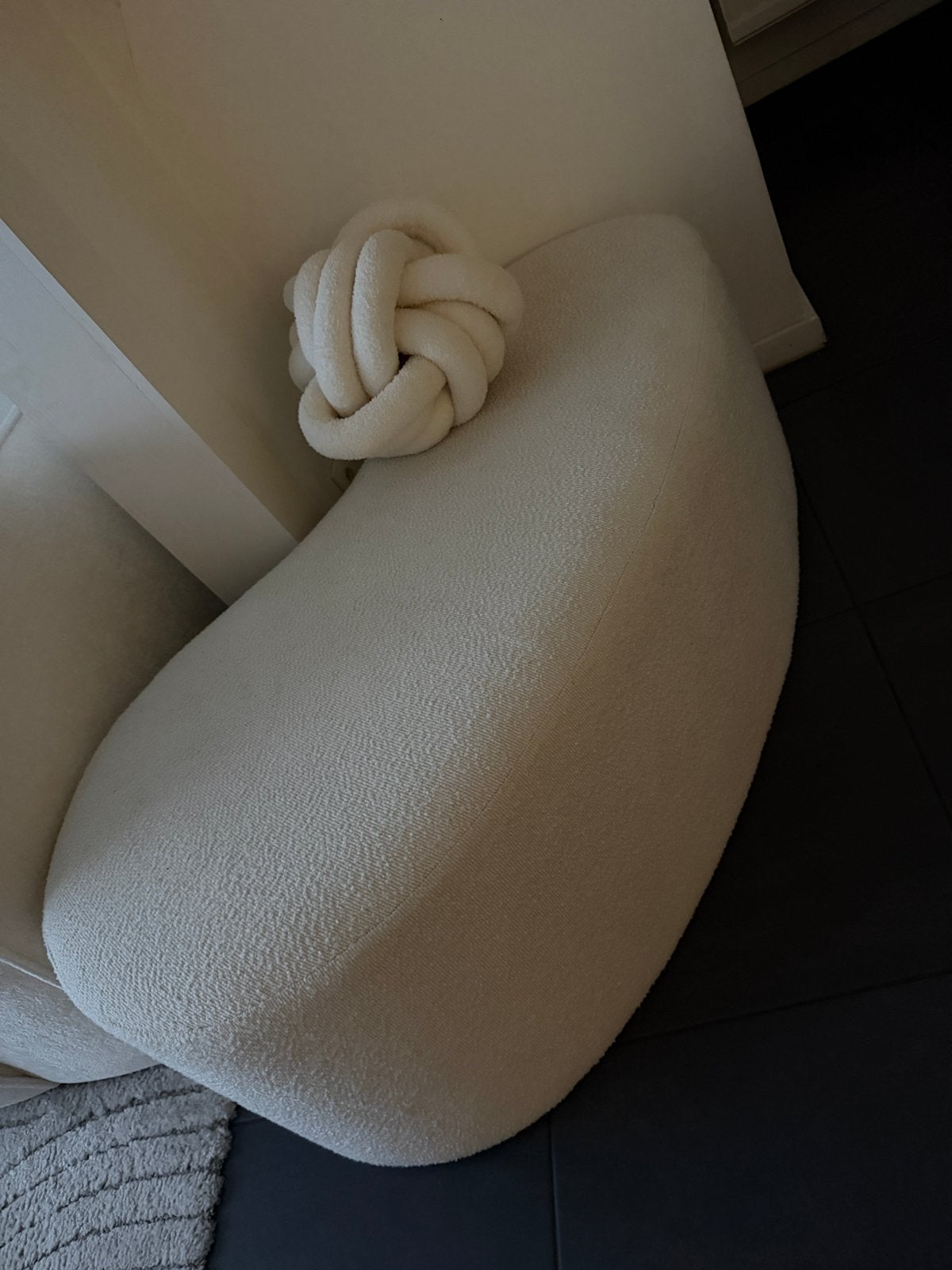 Poef beige, Huis en Inrichting, Ophalen, Zo goed als nieuw