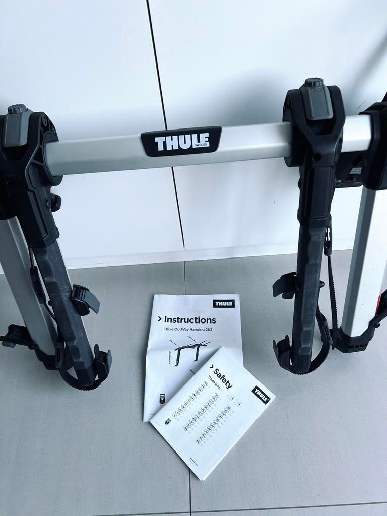 THULE OUTWAY hanging 2, Autos : Divers, Porte-vélos, Enlèvement, 2 vélos, Comme neuf, Porte-hayon