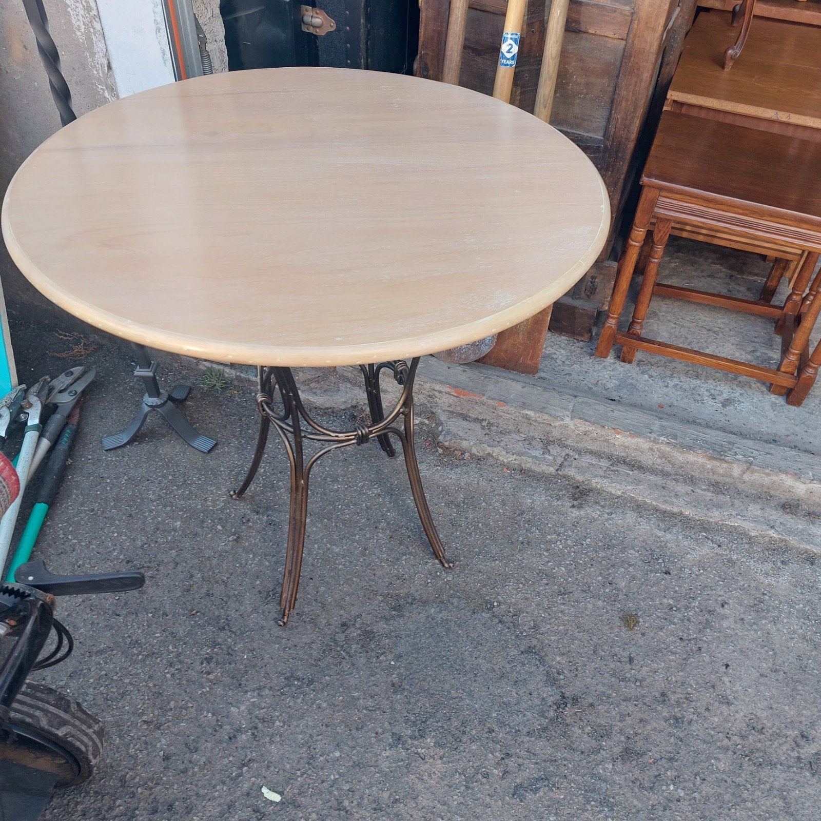 tafel met 2 stoelen, Ophalen