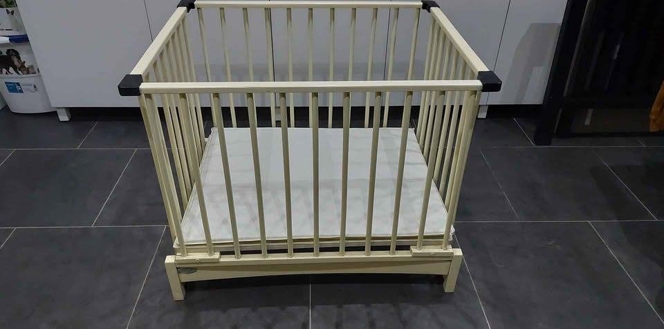 Parc pour bébé (100 x 79 x 82 cm), Enfants & Bébés, Enlèvement, Utilisé, Rectangulaire, Réglable en hauteur