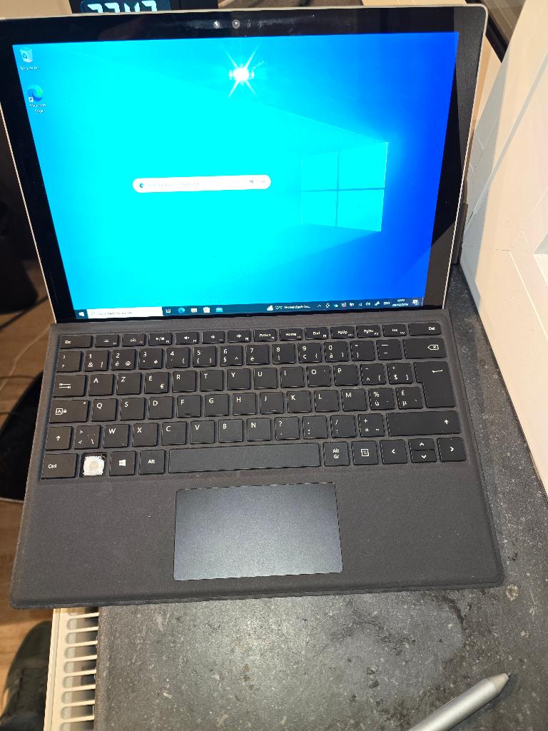 PC Tablette Surface, Informatique & Logiciels, Windows Tablettes, 32 GB, Surface, 10 pouces, Microsoft Surface