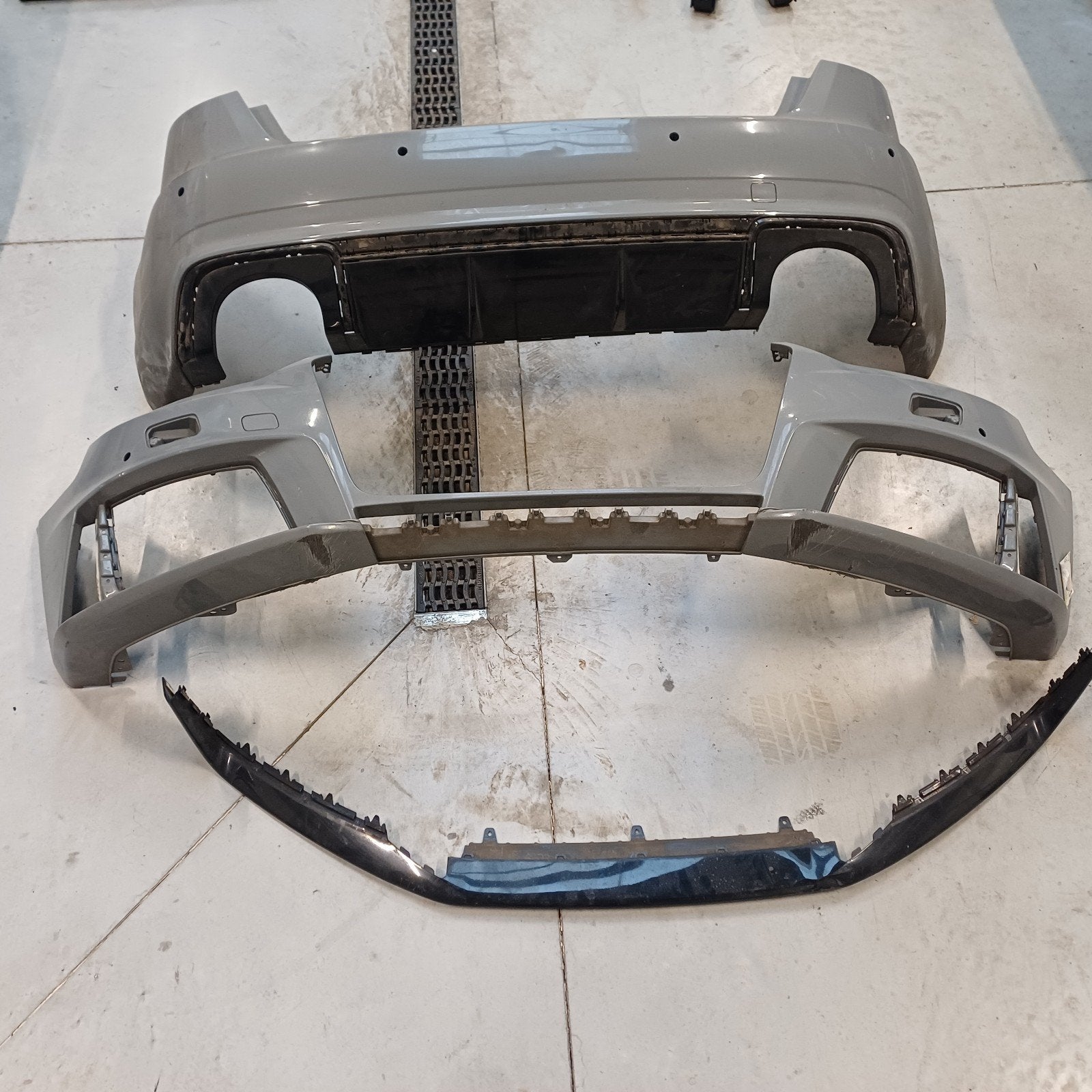 Te koop: Audi RS3 8V voor- en achterbumper, Ophalen, Achter, Audi