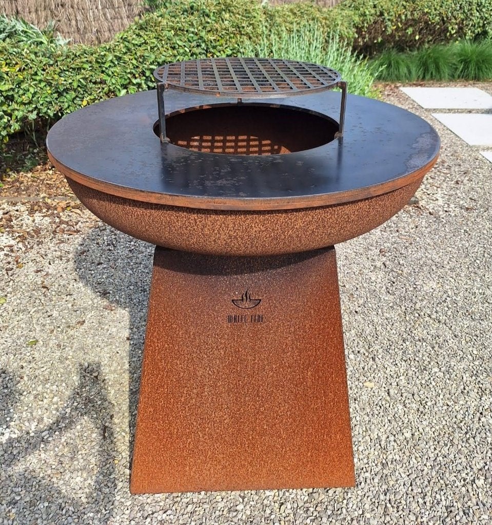 White Fire Original BBQ vuurschaal in cortenst. met rooster, Tuin en Terras, Ophalen, Zo goed als nieuw, Met accessoires