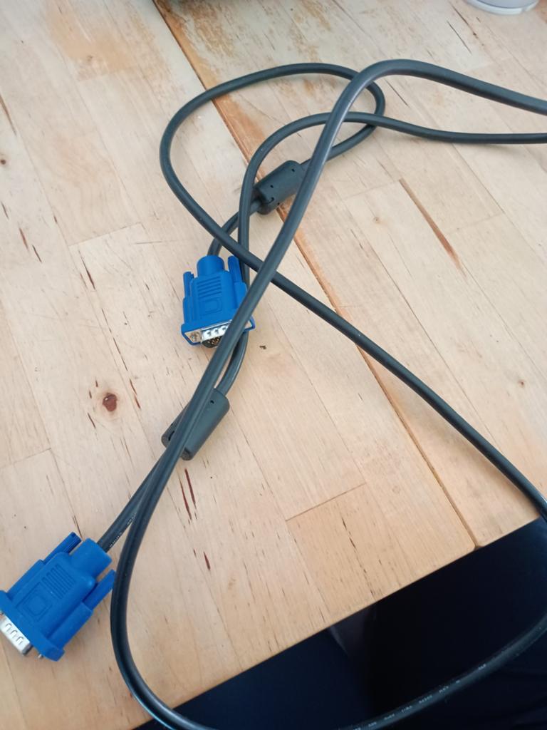 VGA kabel 1,5 meter, Computers en Software, Pc- en Netwerkkabels, Ophalen of Verzenden