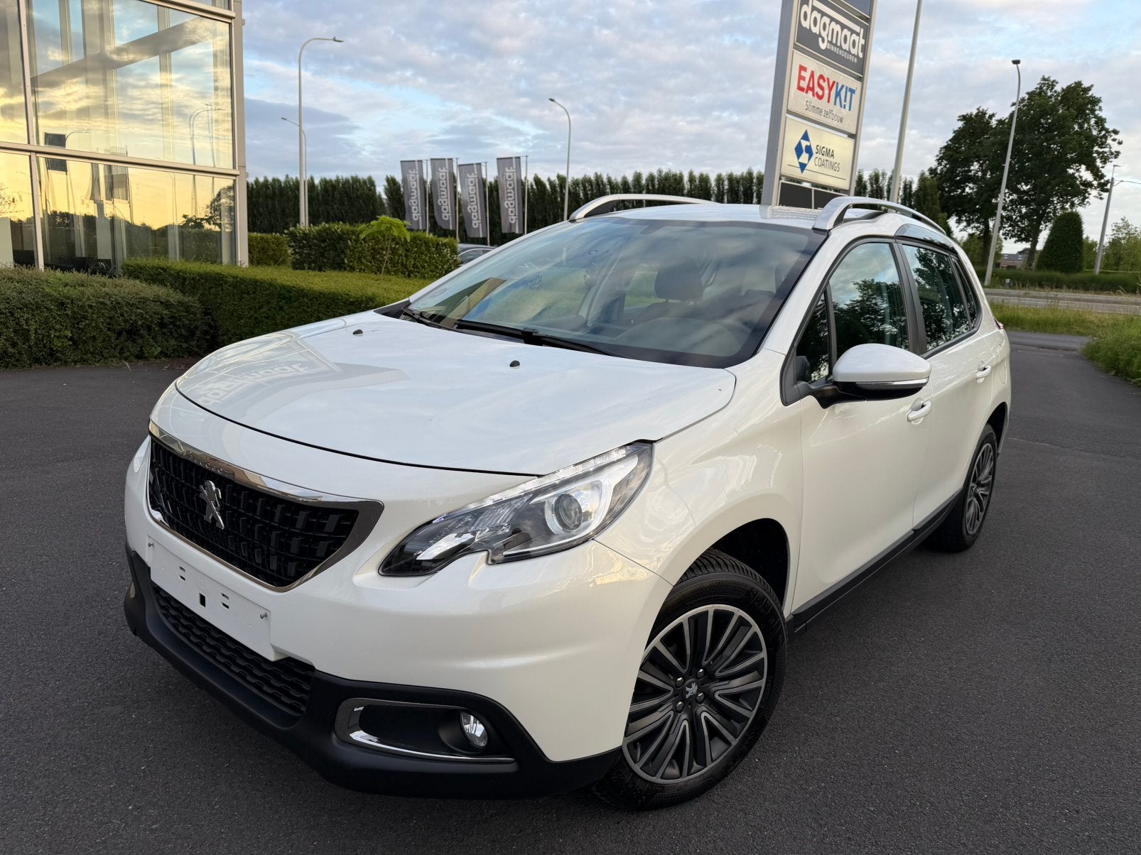 Peugeot 2008 automaat, 1.2 benzine, 2018, km 91.000, Autos, Essai à domicile, Achat, Euro 6, Entreprise