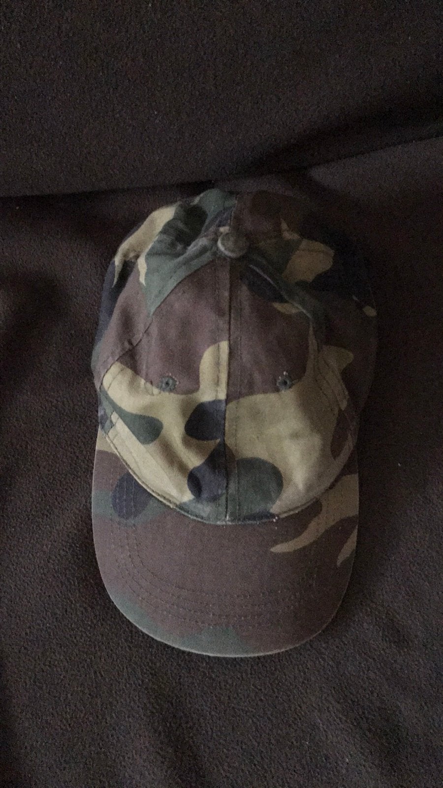 Casquette motif militaire, Comme neuf