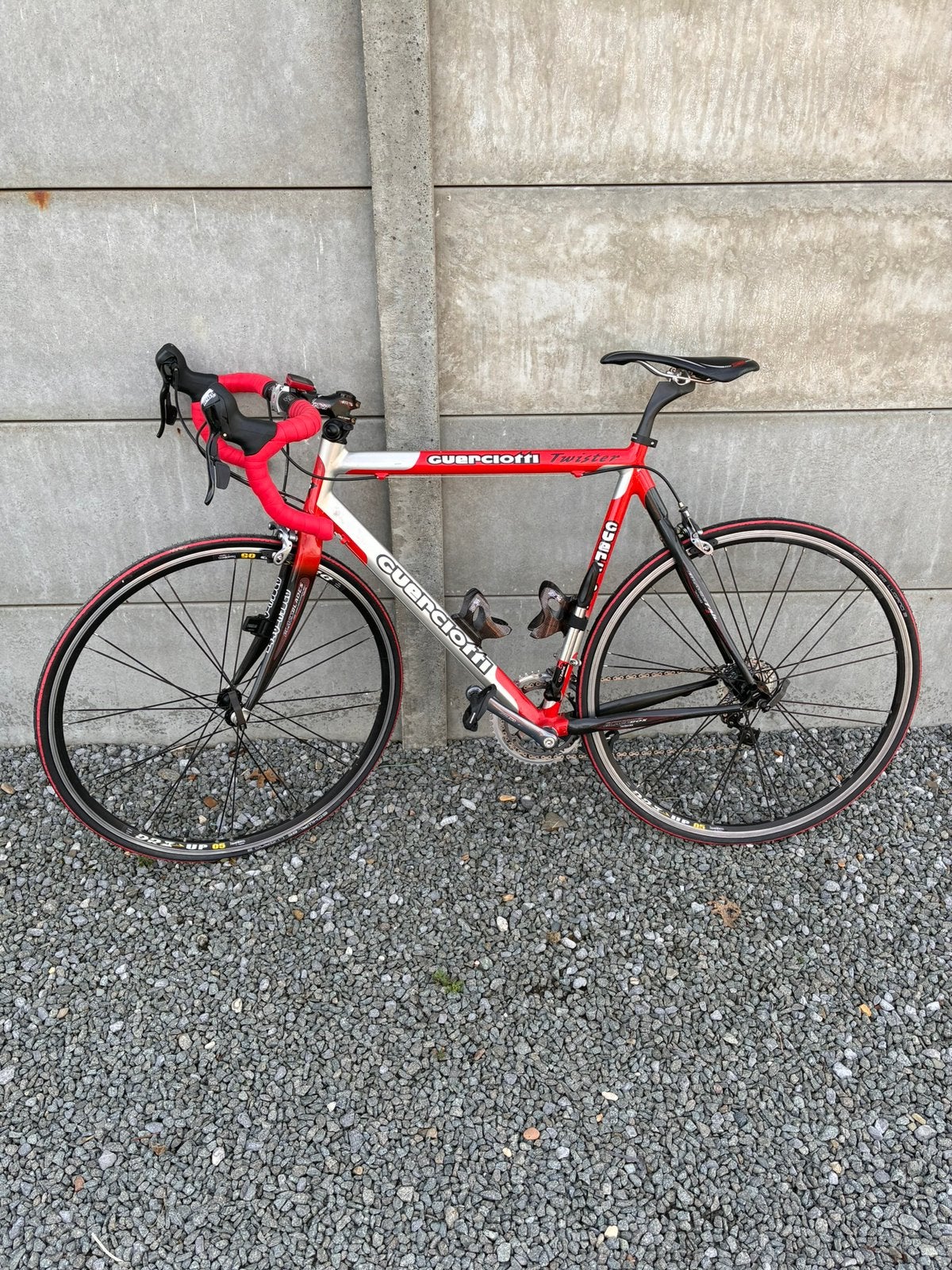 Mooie koersfiets alles vernieuwd voor €560 kosten gedaan, Ophalen, Overige materialen, Heren, Zo goed als nieuw