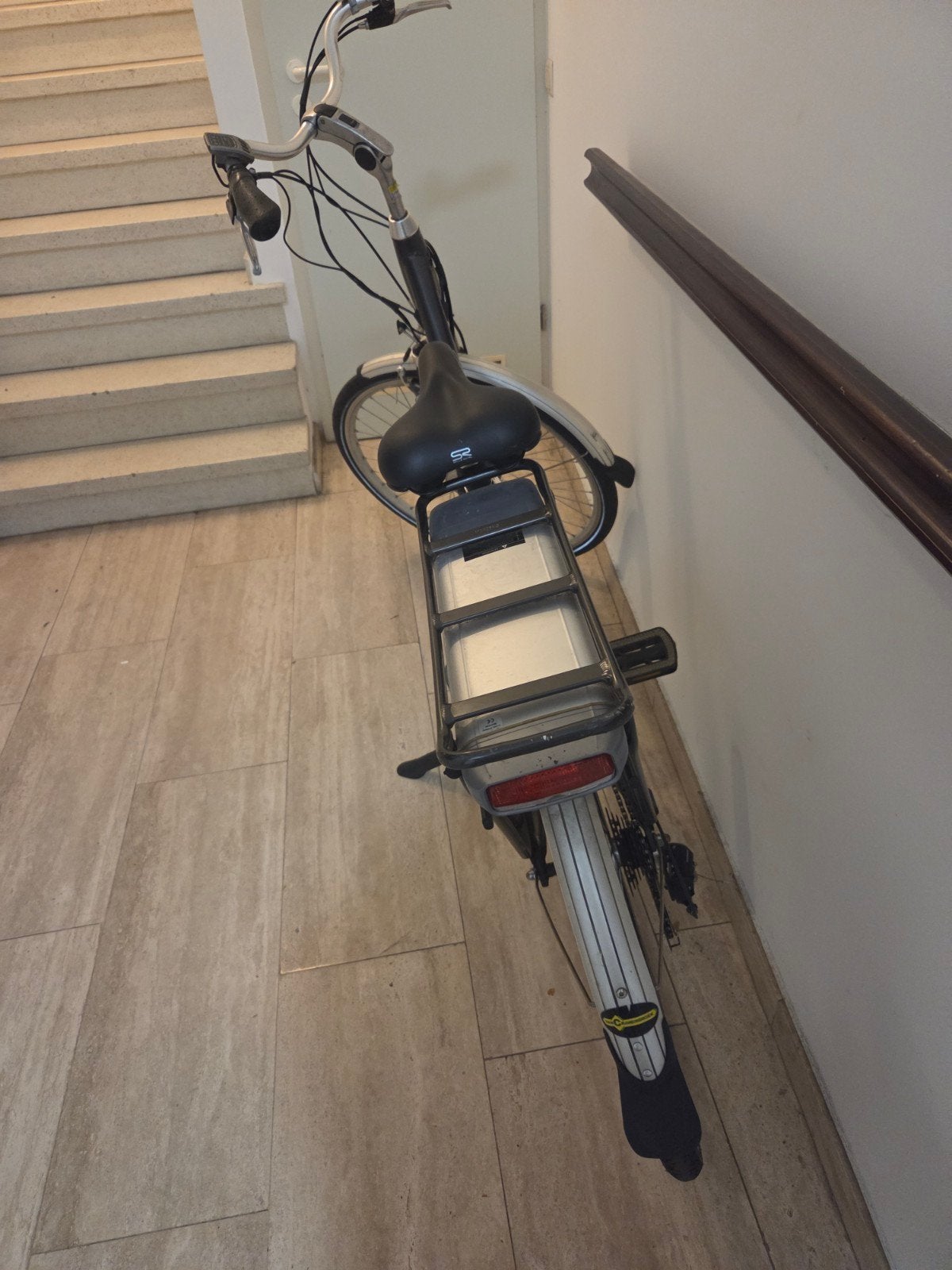 elektrische fiets, Ophalen, Zo goed als nieuw, Minder dan 30 km per accu