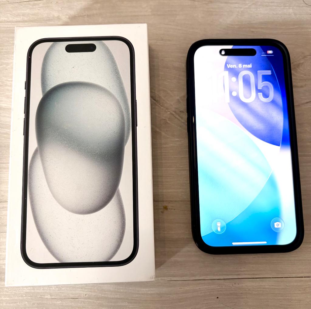 iPhone 15 black 128gb, Télécoms, Téléphonie mobile | Apple iPhone, Utilisé, 128 GB, iPhone 15, Noir, Enlèvement
