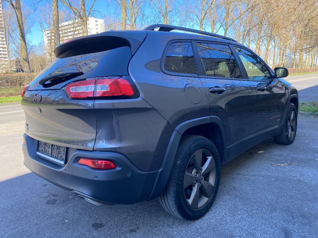 Jeep Cherokee Serie 75 Years 185ch 4WD stoel met airco full, Auto's, Automaat, Dealer onderhouden, 4 cilinders, Leder