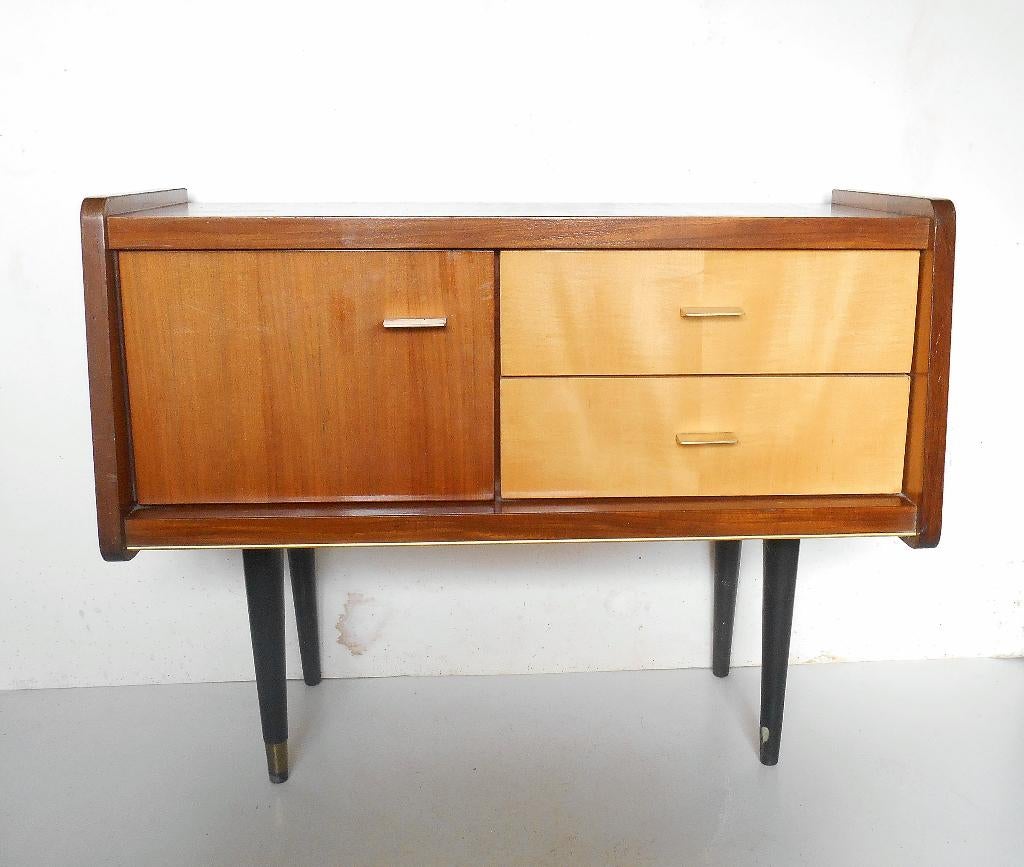 Kleine commode jaren '60 (1), Ophalen