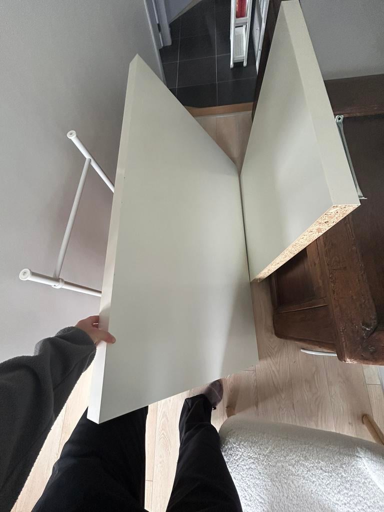 Bureau, Ophalen, Wit