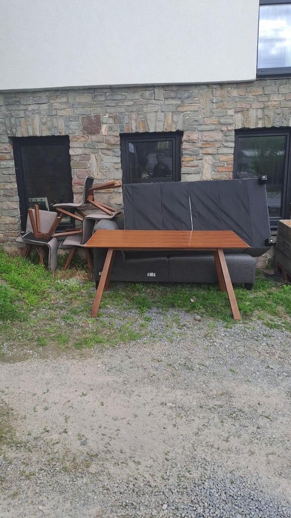 Gratis tafel+zetel, Enlèvement