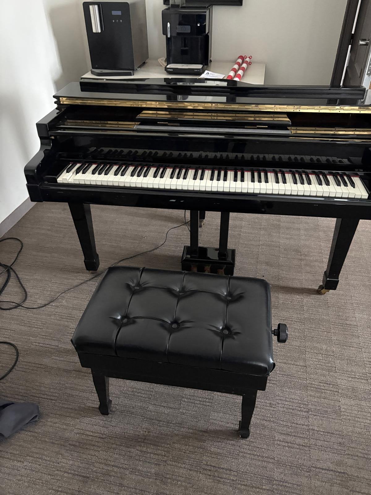Mooie zwarte Roland HP-7700 digitale piano in goede staat, Muziek en Instrumenten, Piano's, Ophalen, Piano