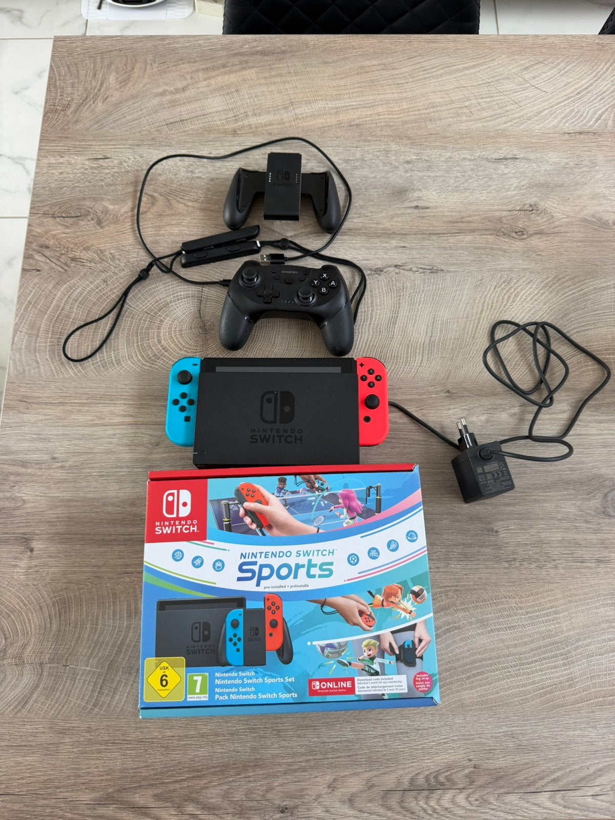 Nindendo switch, Consoles de jeu & Jeux vidéo, Consoles de jeu | Nintendo NES, Enlèvement, Comme neuf