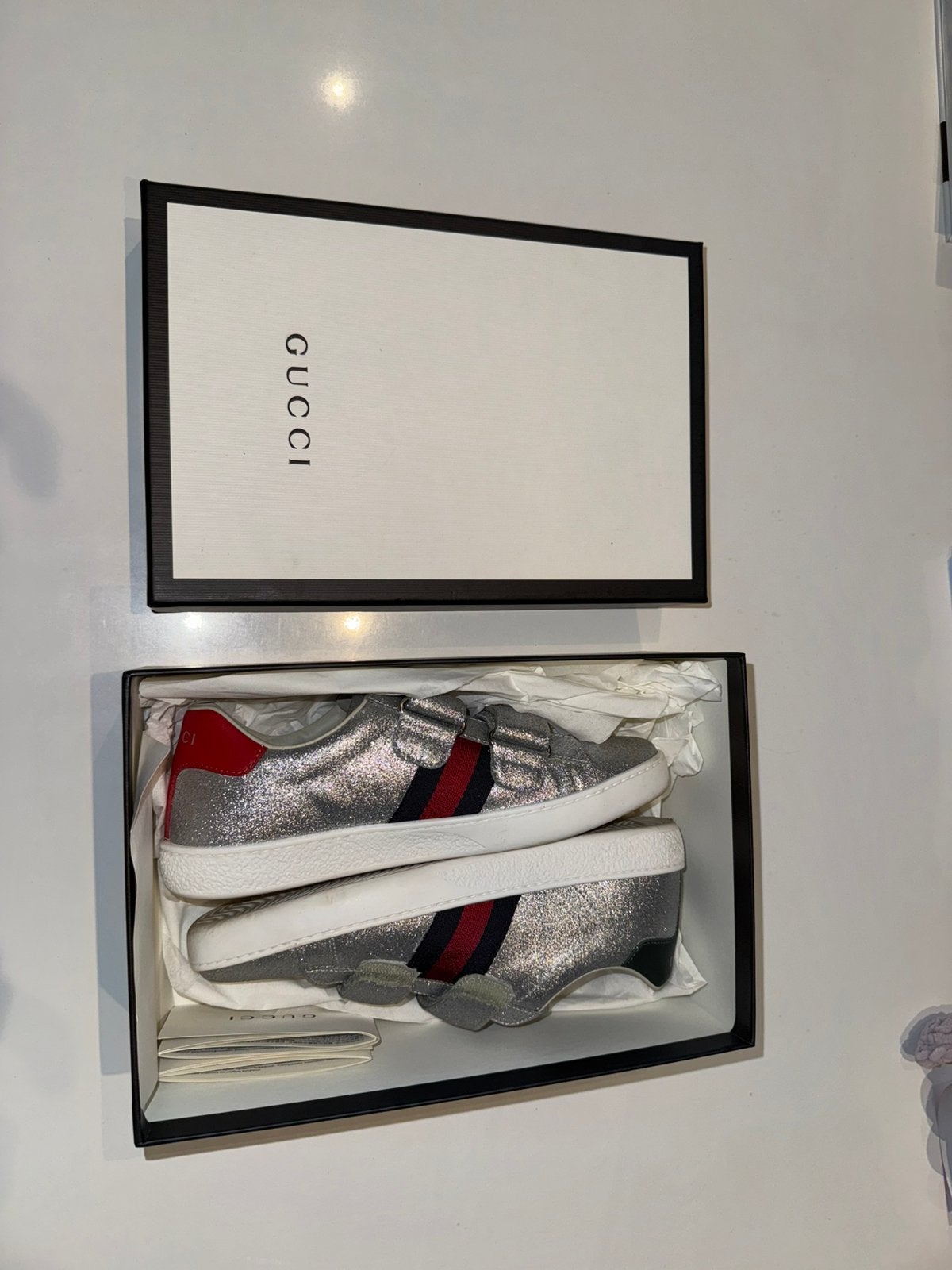 Gucci T35 sneakers voor kinderen, Ophalen, Zo goed als nieuw, Schoenen