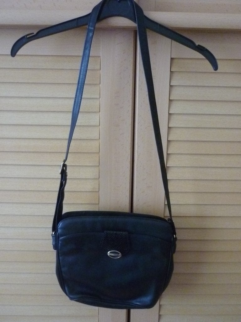 SAC A MAIN CLASSIQUE, Bijoux, Sacs & Beauté, Sacs | Sacs Femme, Enlèvement, Utilisé, Noir, Sac à main