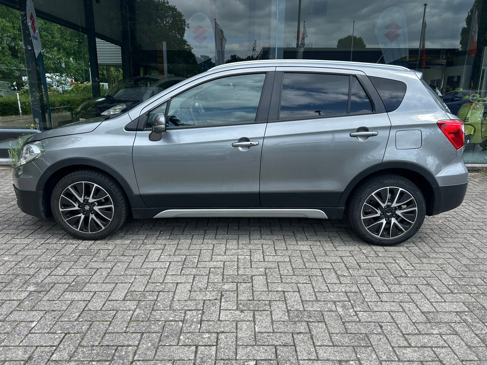 Sx4 S-Cross GLX, Auto's, Suzuki, Voorwielaandrijving, Monovolume, 4 cilinders, Parkeersensor